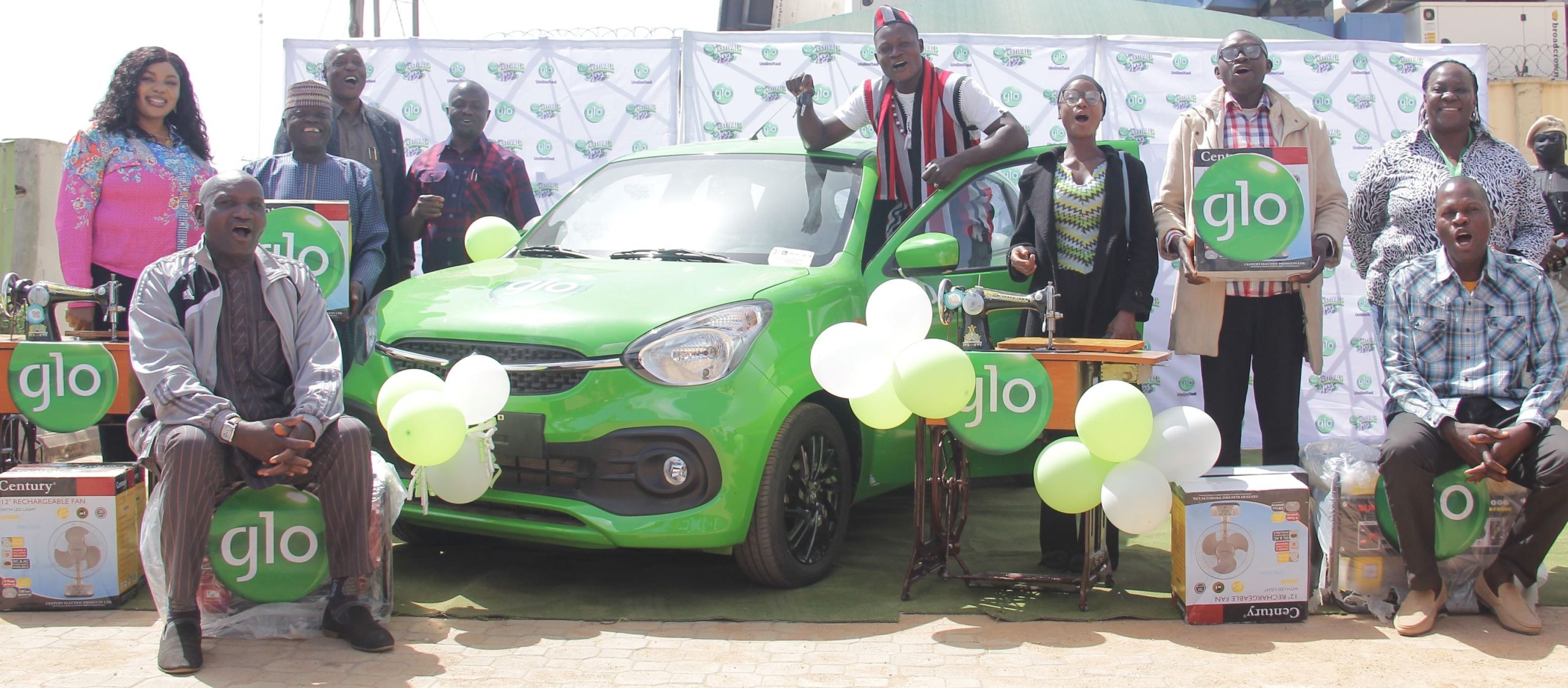 Glo presents car, other prizes to Festival of Joy promo winners in Jos